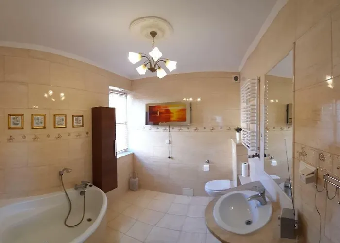 Wiktoria Δωμάτια σε οικογενειακή κατοικία Jastrzębia Góra